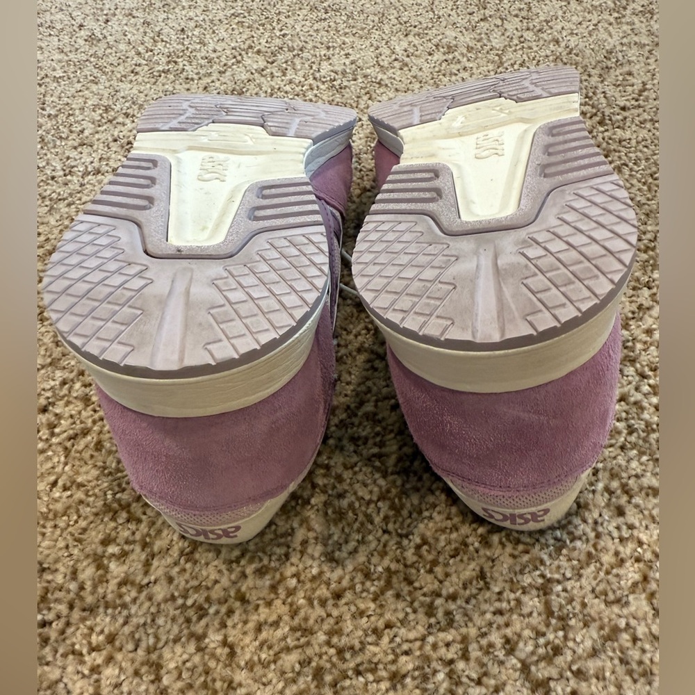 Asics lavender and light blue pastel sneakers with white laces - Picture 8 of 10